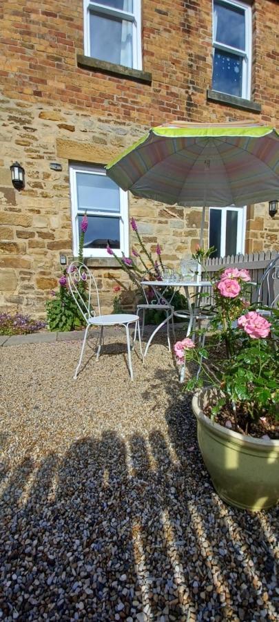 Serendipity Cottage Castleton  Esterno foto